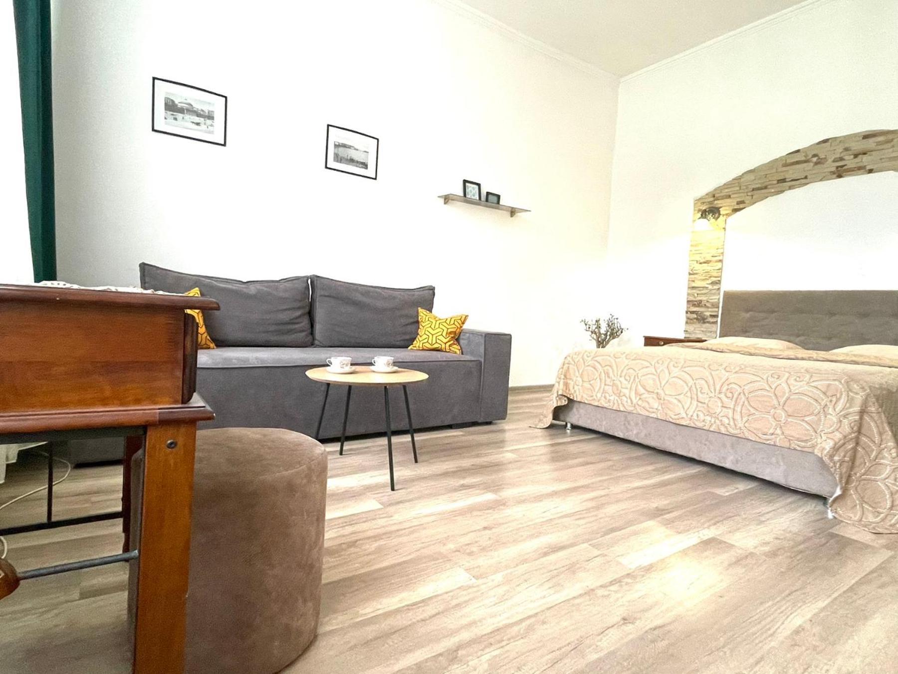 близько до театру та головної площі Apartment *